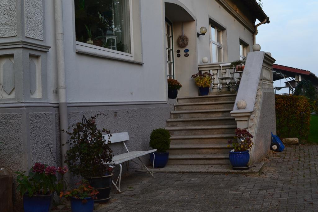 Farm Stay Hof Auf Der Wurp Harrierwurp Bagian luar foto